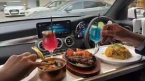 In-car-dining