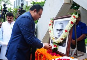 Vasantrao-Naik : माजी मुख्यमंत्री स्व. वसंतराव नाईक यांना जयंतीनिमित्त मुख्यमंत्री देवेंद्र फडणवीस यांच्याकडून अभिवादन